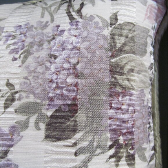 Decorative Throw Pillow Floral Purple Lilacs & Pink Mauve 14 x 14 Perfect Condtn - Picture 3 of 11
